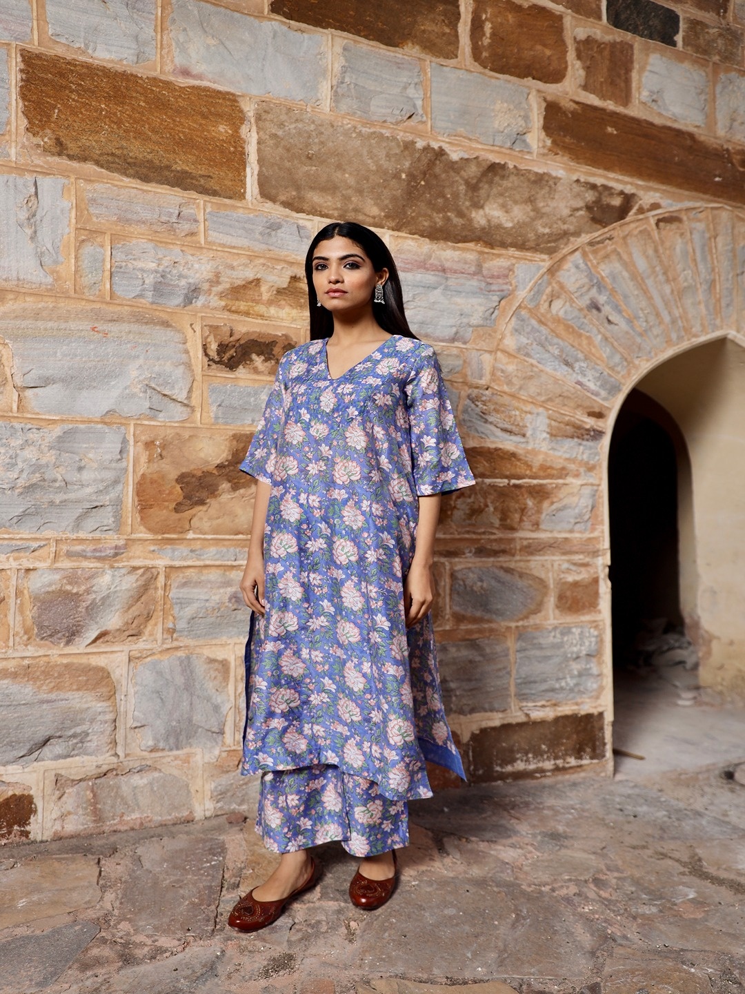 

ASRUMO Women Floral Embroidered Regular Kurta with Trousers & With Dupatta, Blue
