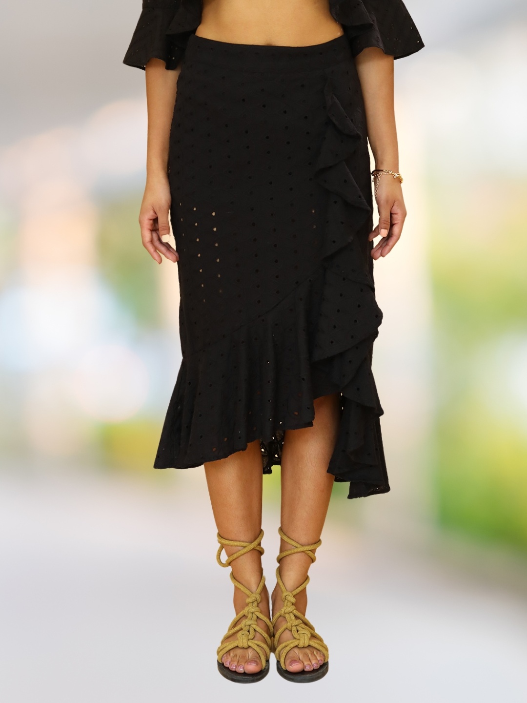 

DressBerry Cotton A-Line Knee Length Ruffled Skirt, Black