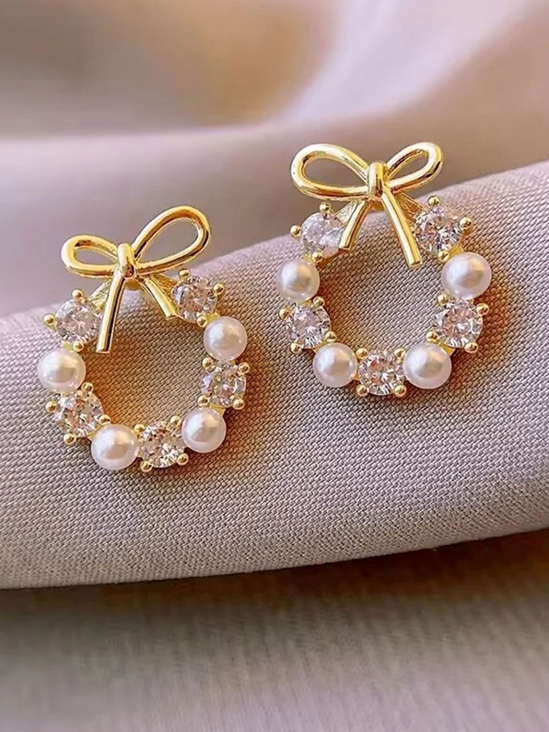 

MADDY SPACE Set Of 2 Gold-Plated Pearls Studded Circular Shaped Studs