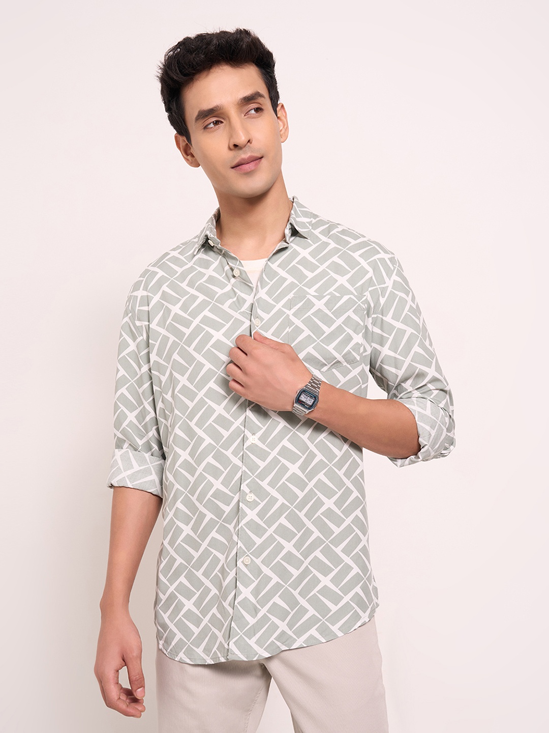 

Peregrine by Pantaloons Men Opaque Casual Shirt, Green