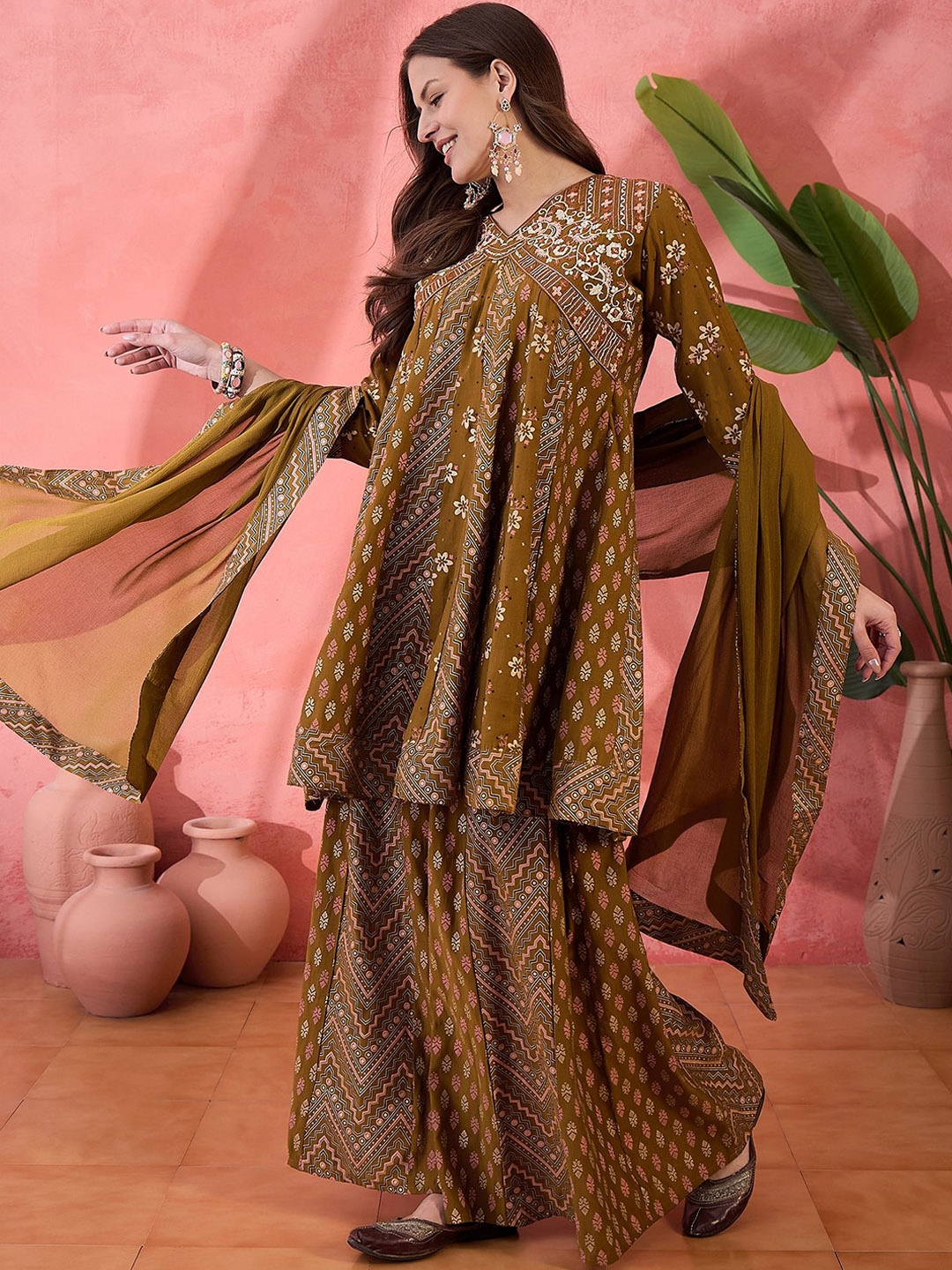 

Sangria Embroidered Anarkali Kurta Set With Dupatta, Mustard