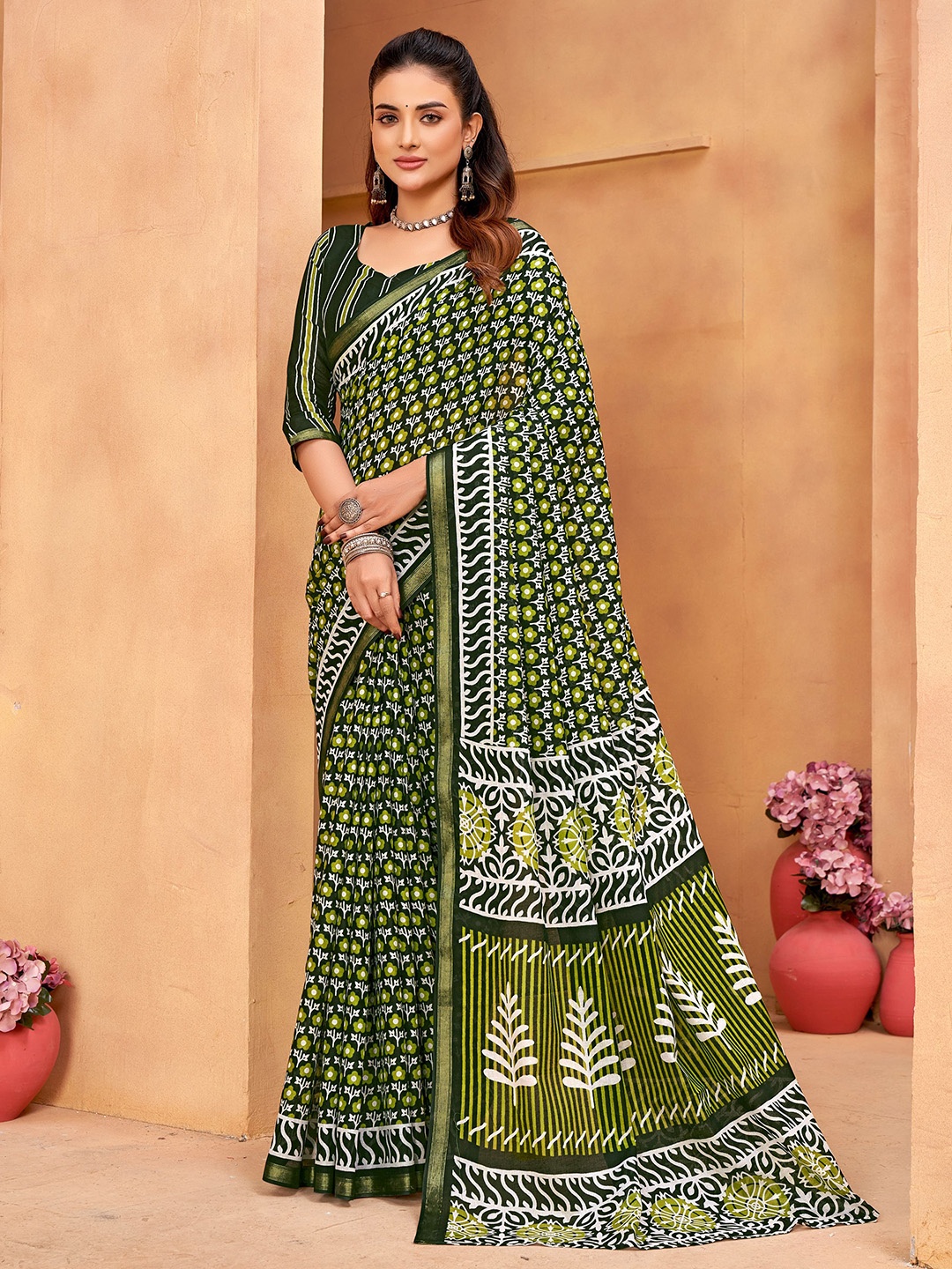 

Munir Floral Zari Pure Cotton Ikat Saree, Green