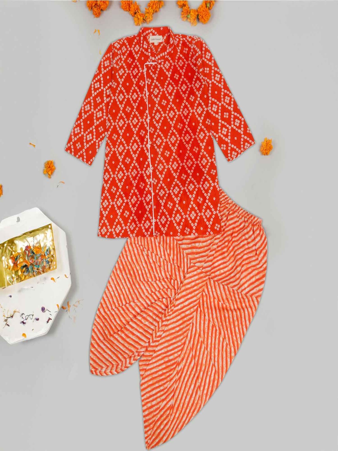

LITTLE GINNIE Boys Printed Regular Pure Cotton Kurta with Pyjamas, Orange