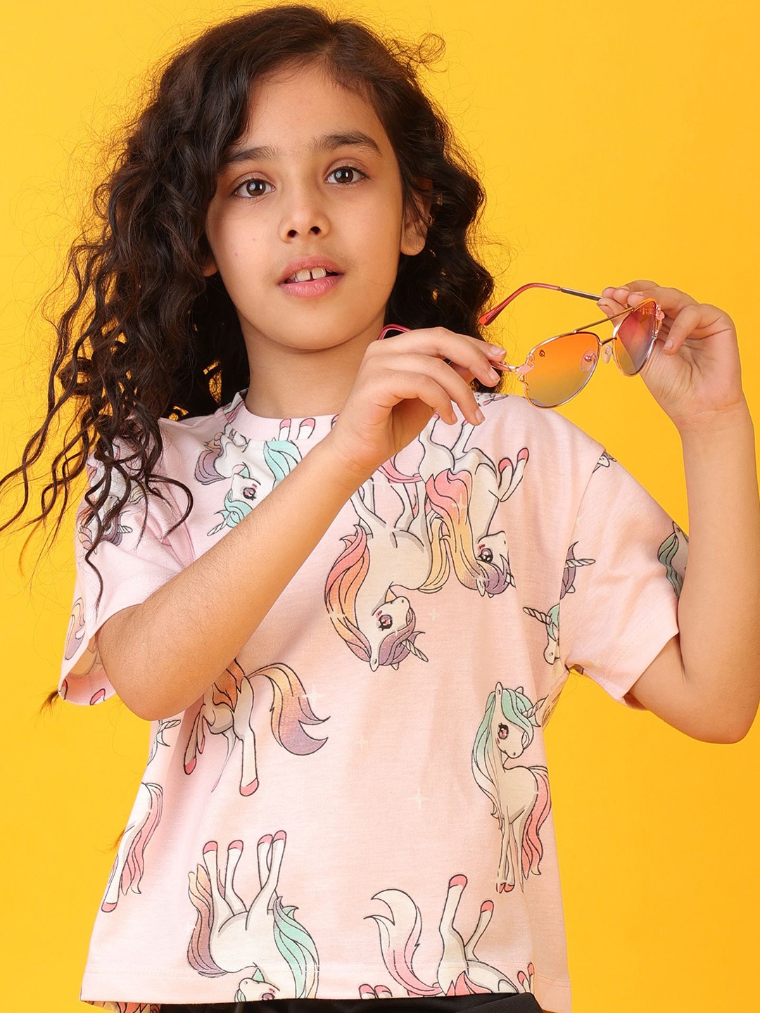 

Anthrilo Girls Printed Pockets T-shirt, Pink