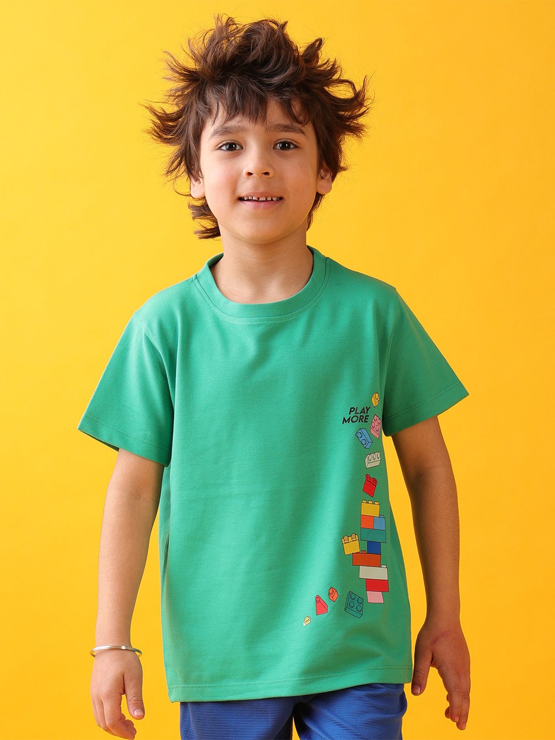 

Anthrilo Boys Typography Printed Applique T-shirt, Green