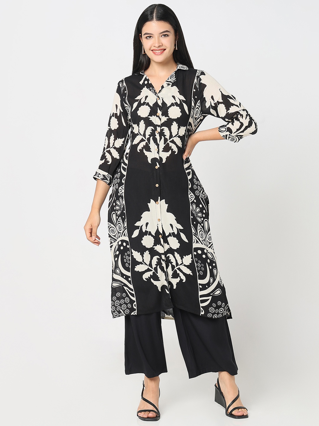 

R&B Women Ethnic Motifs Printed Flared Sleeves Kurta, Black