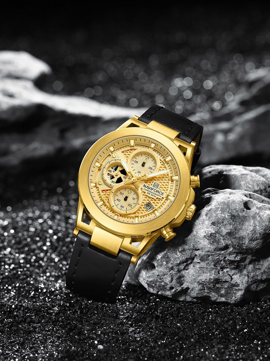 

Naviforce Men Dial & Leather Straps Analogue Chronograph Watch NF8073_G G B, Gold