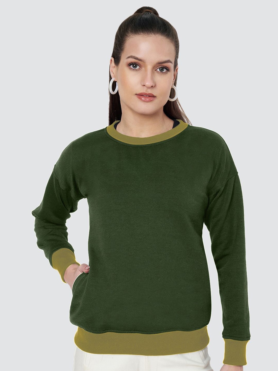 

BRINNS Women Colourblocked Sweatshirt, Green