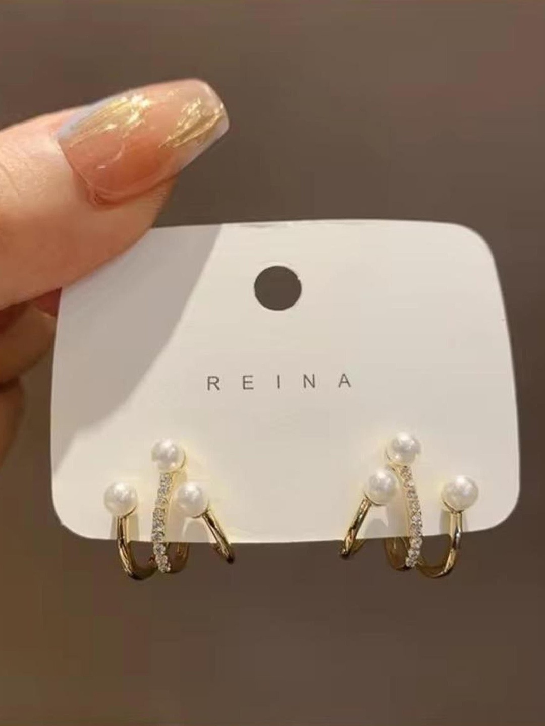

TANLOOMS Contemporary Studs Earrings, Gold