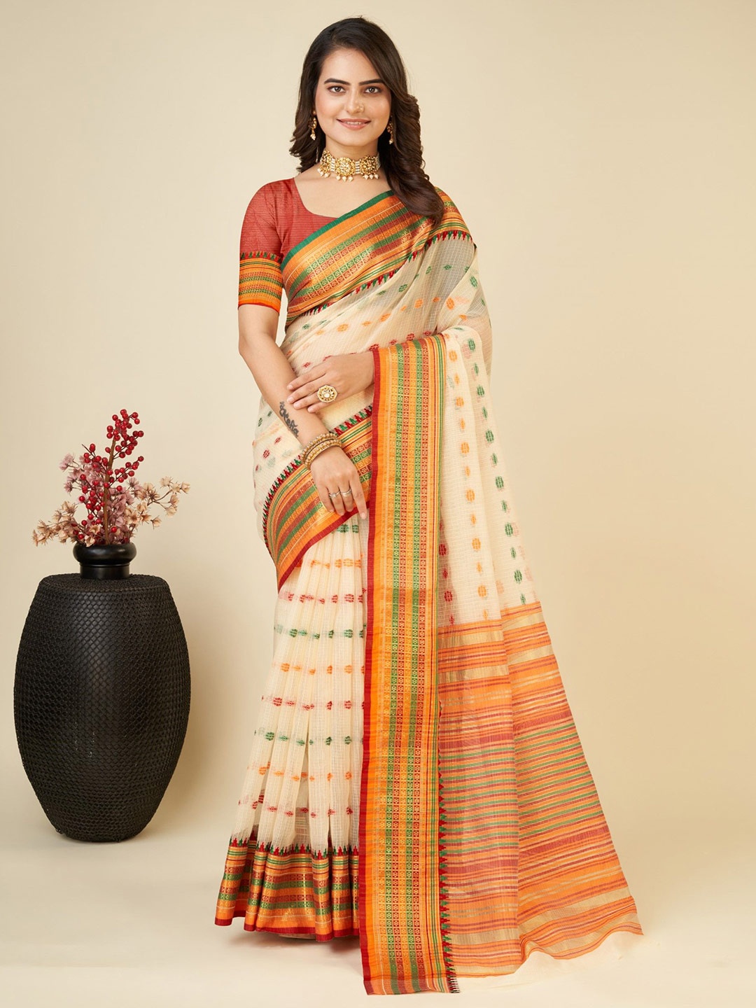

Rangtulika Ethnics Floral Zari Silk Blend Saree, Cream