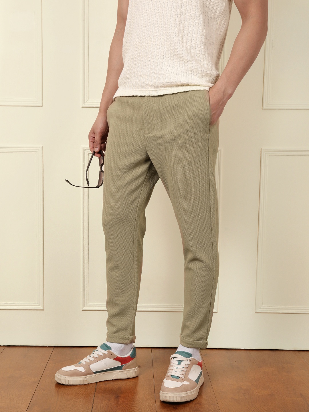 

WROGN Men Slim Fit Chinos Trousers, Khaki
