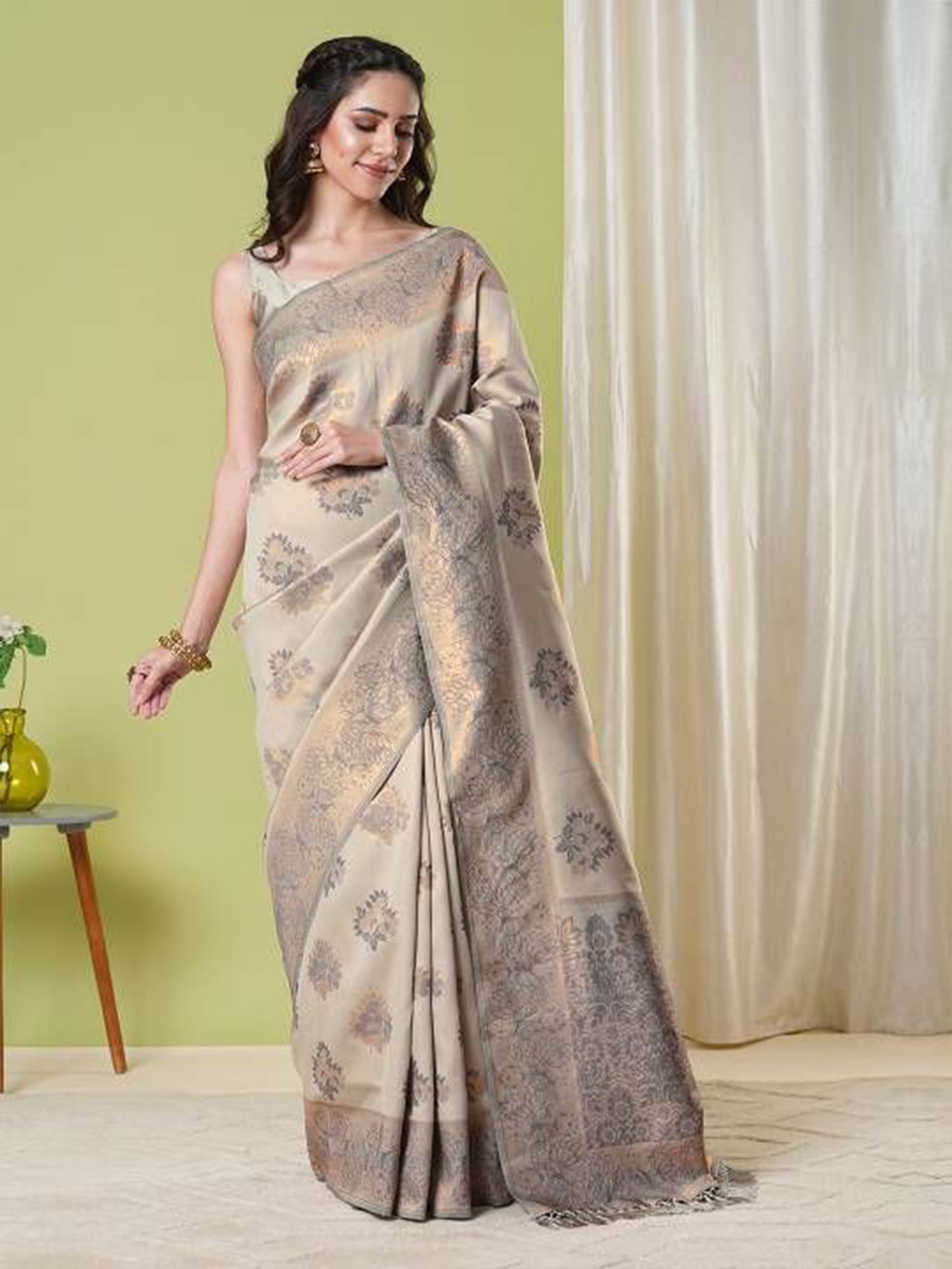 

HERE&NOW Woven Design Zari Silk Blend Banarasi Saree, Beige