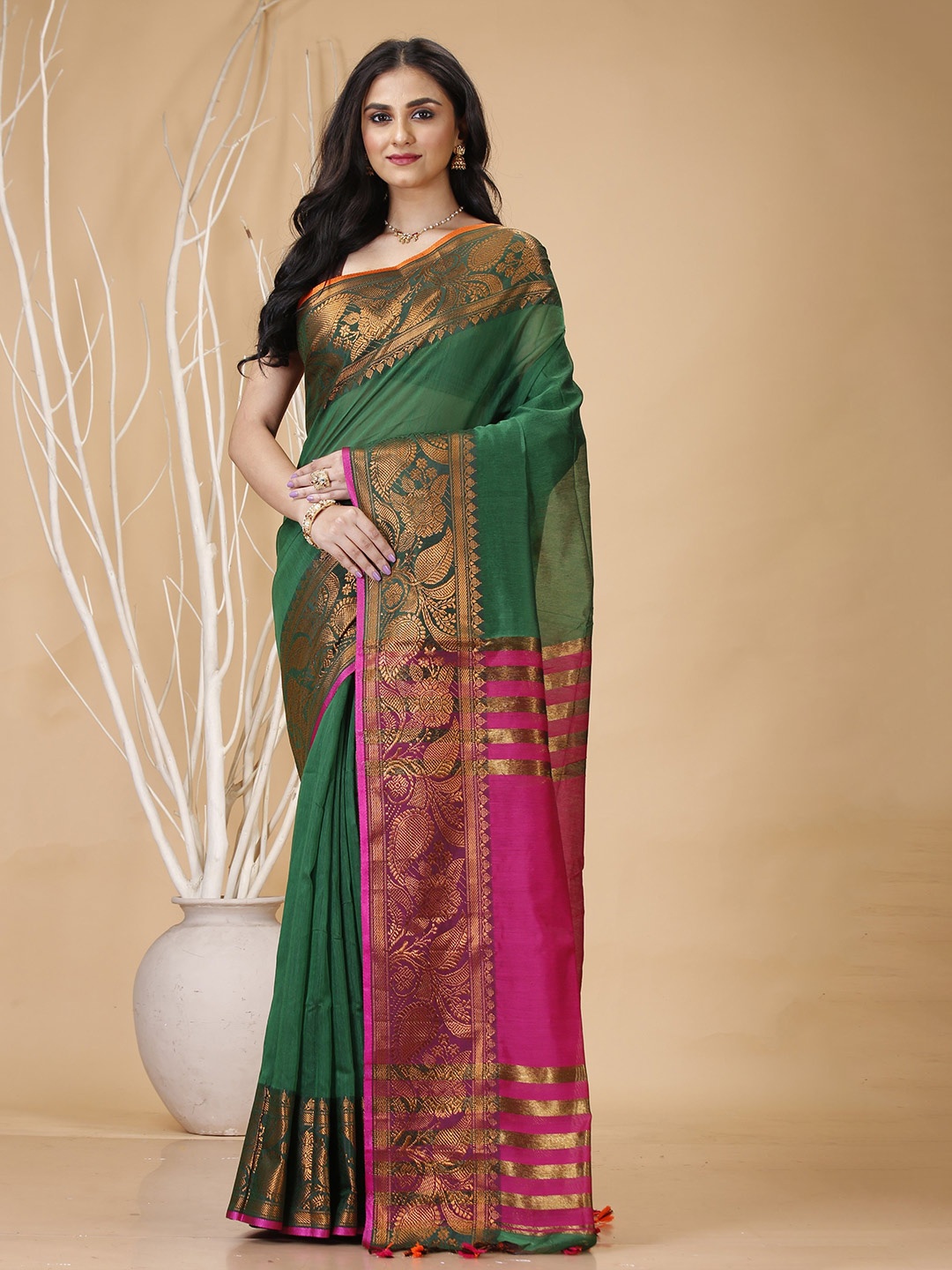 

SLAGHA Zari Silk Cotton Taant Saree, Green
