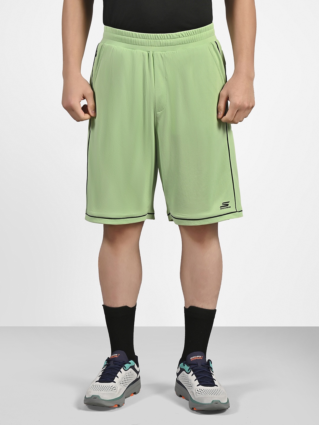 

Skechers Men Contrast Piping Detail Shorts, Green
