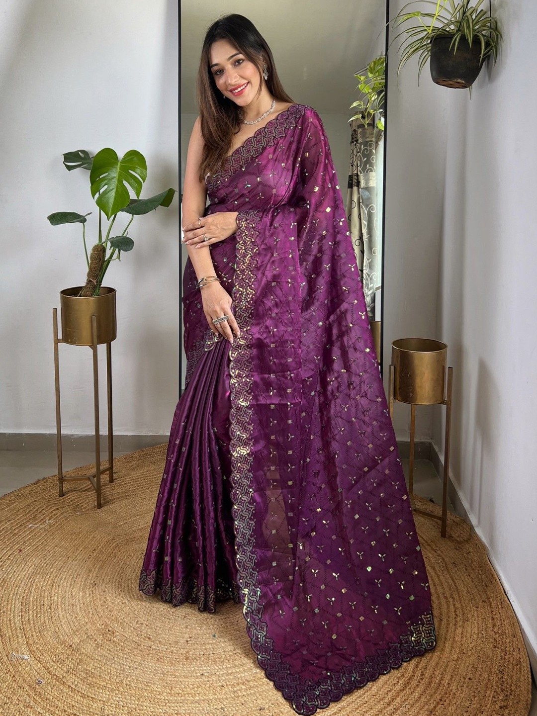

DIVASTRI Embellished Embroidered Silk Blend Saree, Purple