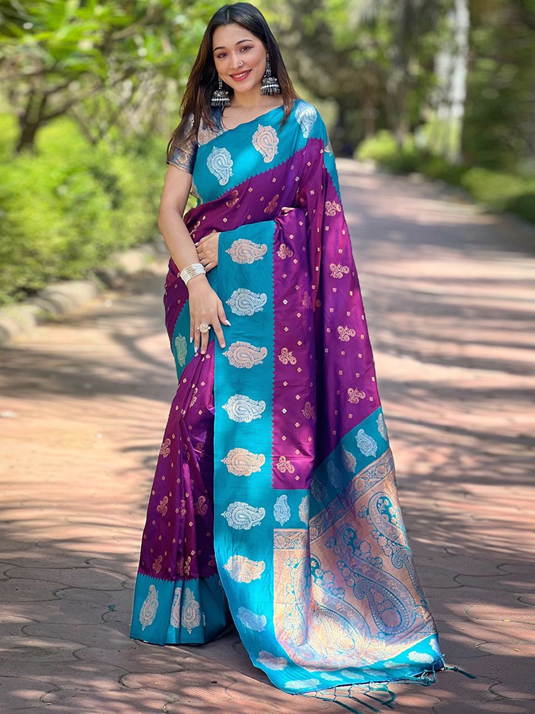 

all about you Woven Design Silk Blend Paithani Saree, Purple