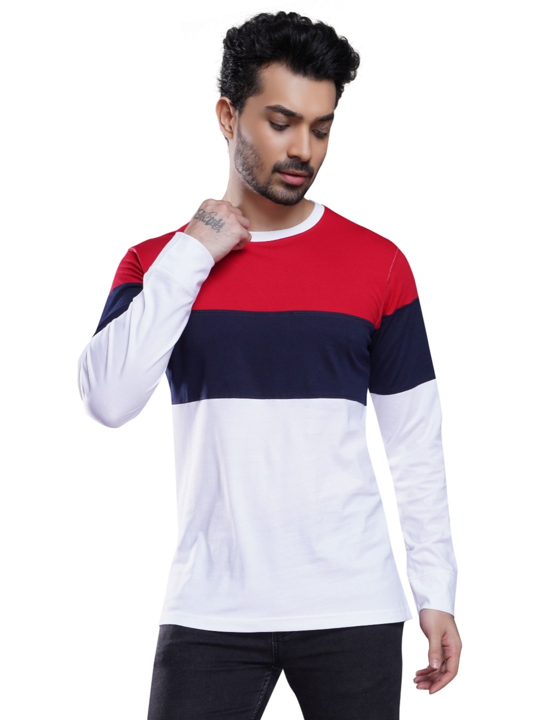 

QUCO Men Cotton Biowashed Round Neck Colour Blocked Full Sleeve Tshirt, White