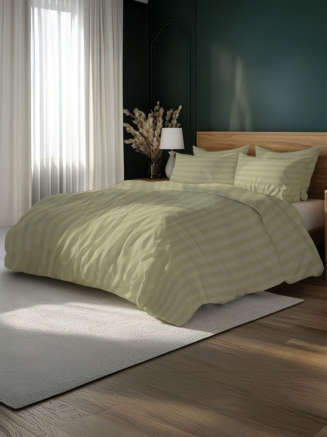 

LANE LINEN Cream-Coloured Striped King Bedsheet with 2 Pillow Covers