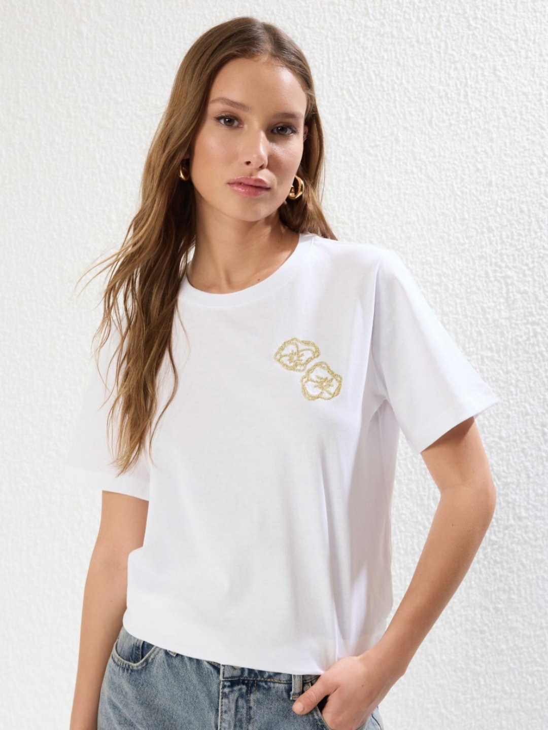 

Trendyol Women Typography Extended Sleeves Applique T-shirt, Na