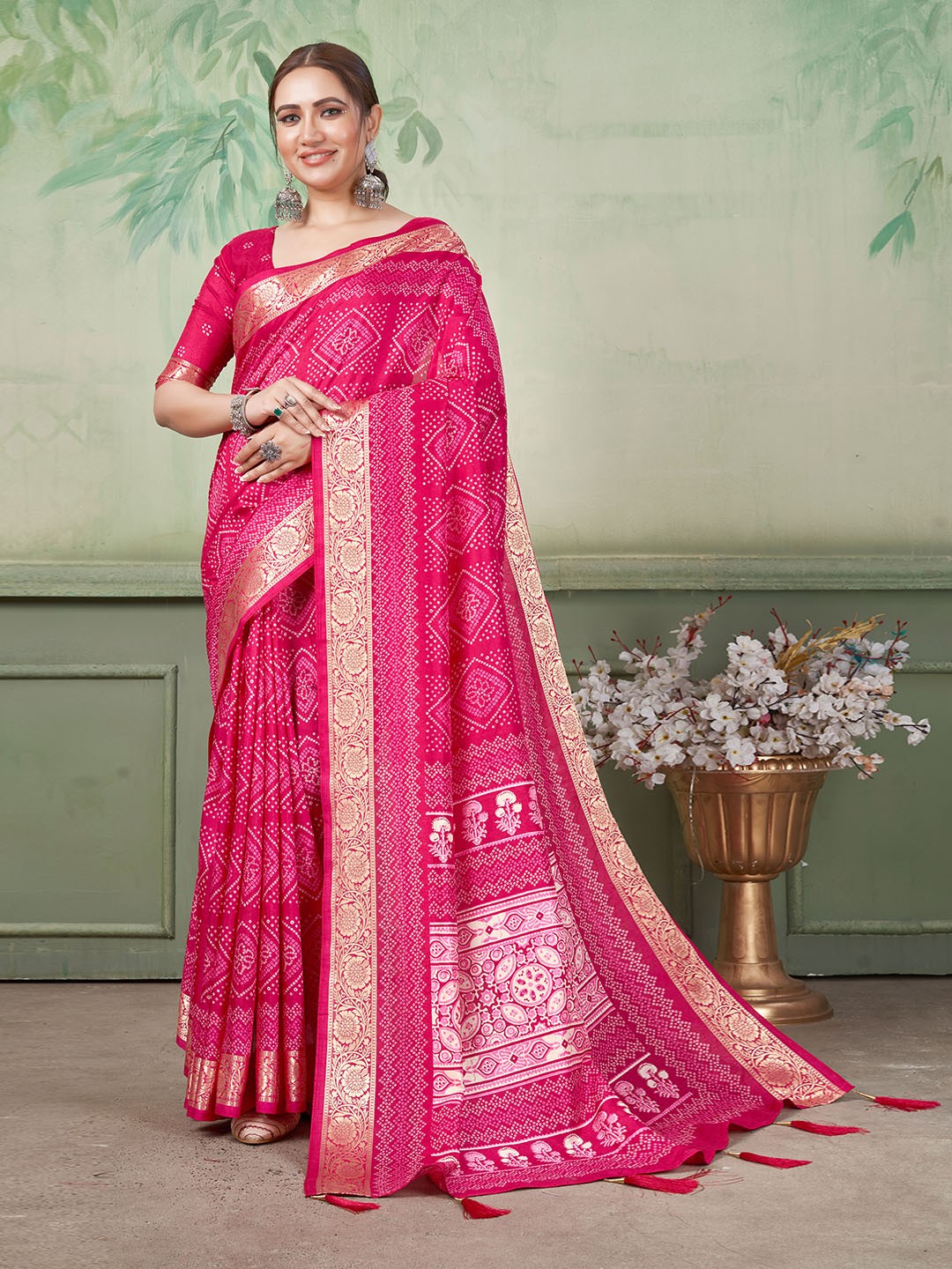 

Meena Bazaar Art Silk Saree, Pink