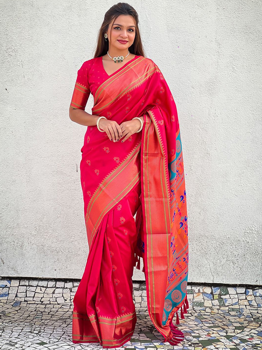 

LeeliPeeri Designer Woven Design Zari Silk Blend Paithani Saree, Pink