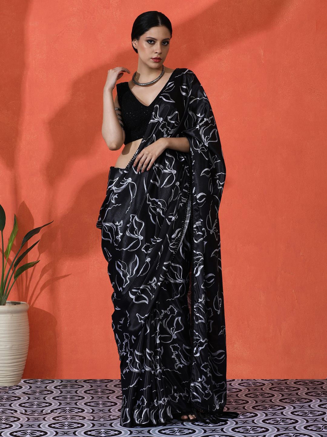 

Sangria Embellished Floral Printed Digital Printed Satin Saree With Blouse Piece, Black