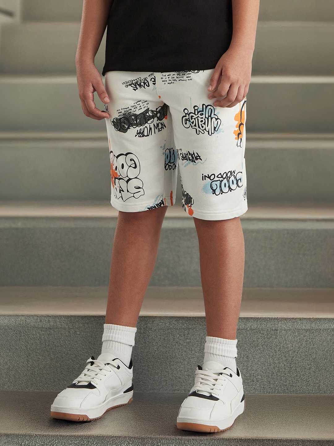 

max Boys Printed Shorts, White