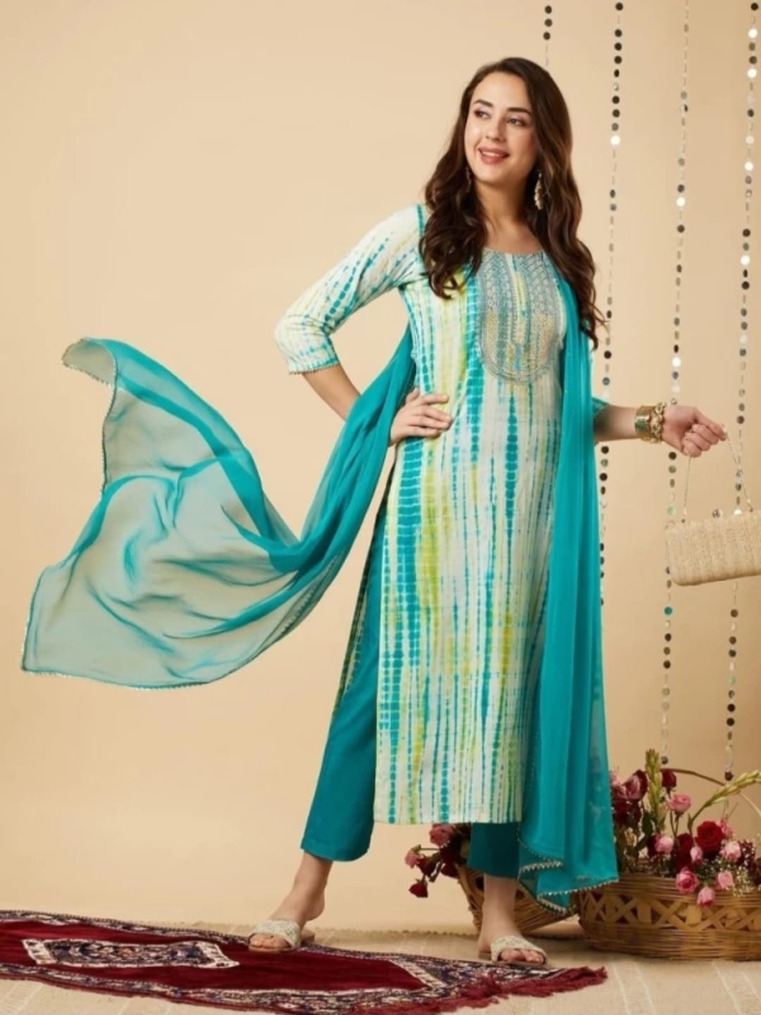 

hirangana Women Printed Regular Kurta with Trousers & With Dupatta, Blue