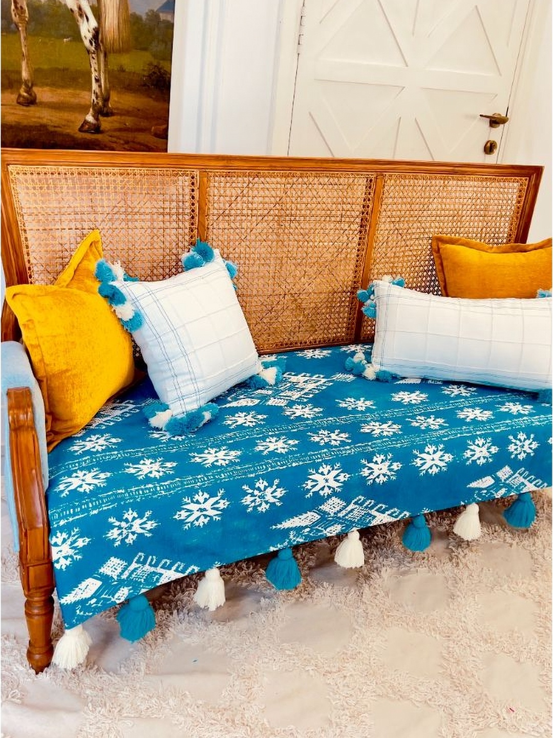 

THROWPILLOW Blue & White Printed Polyester 1 Piece Sofa Cover