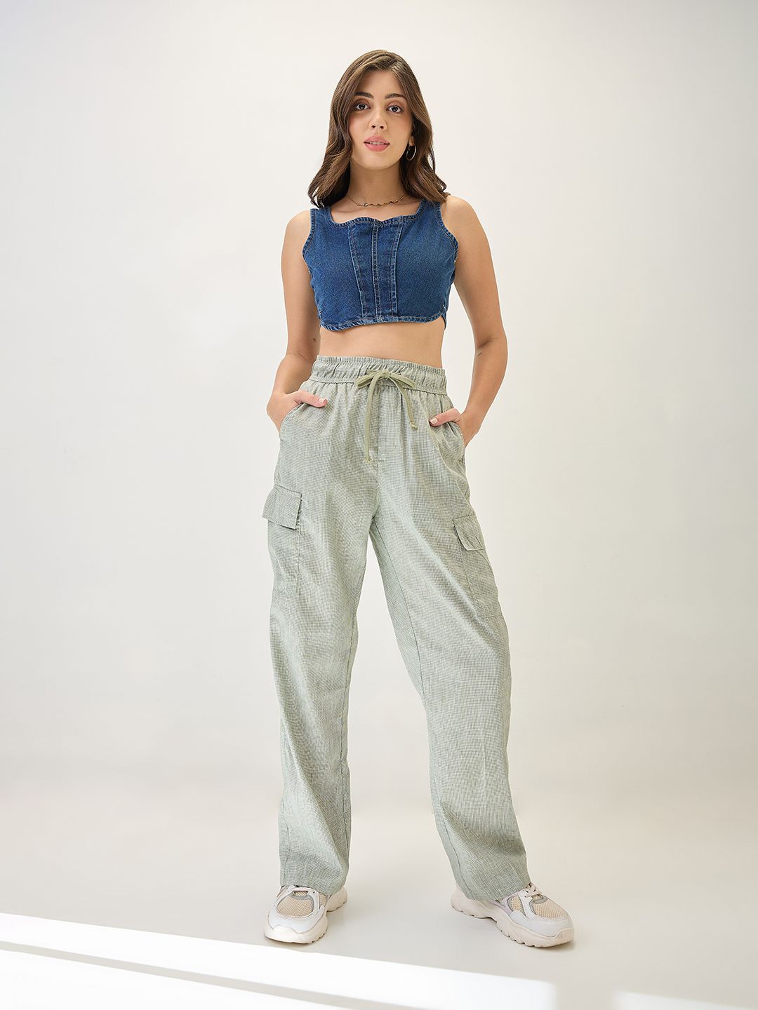 

Globus Self Design Checkered Drawstring Waist Cargo Trousers, Green