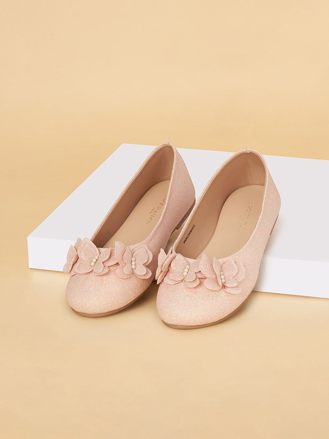 

Pantaloons Junior Girls Embellished Party Fashion Flats, Rose gold