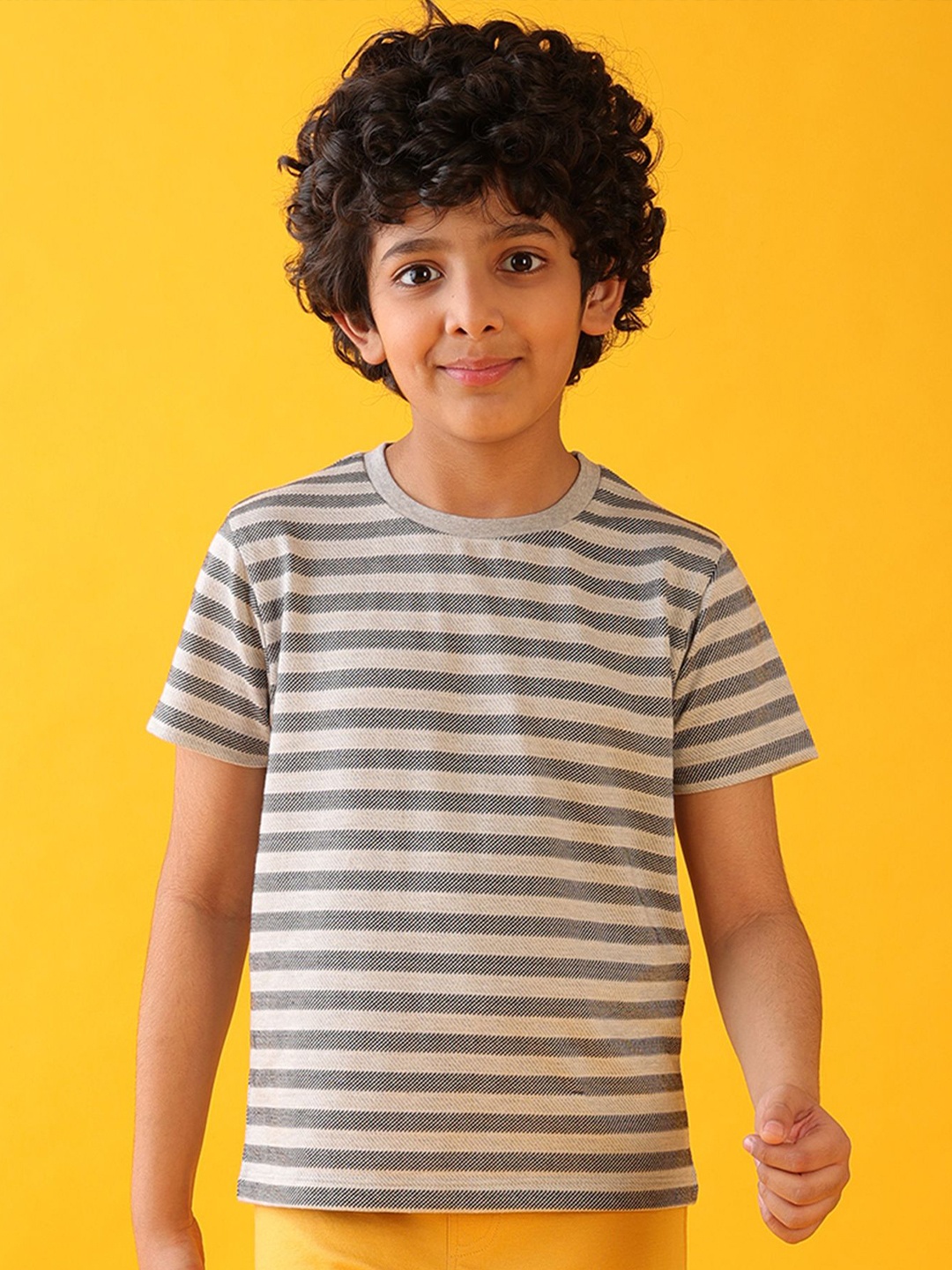 

Anthrilo Boys Printed T-shirt, Grey