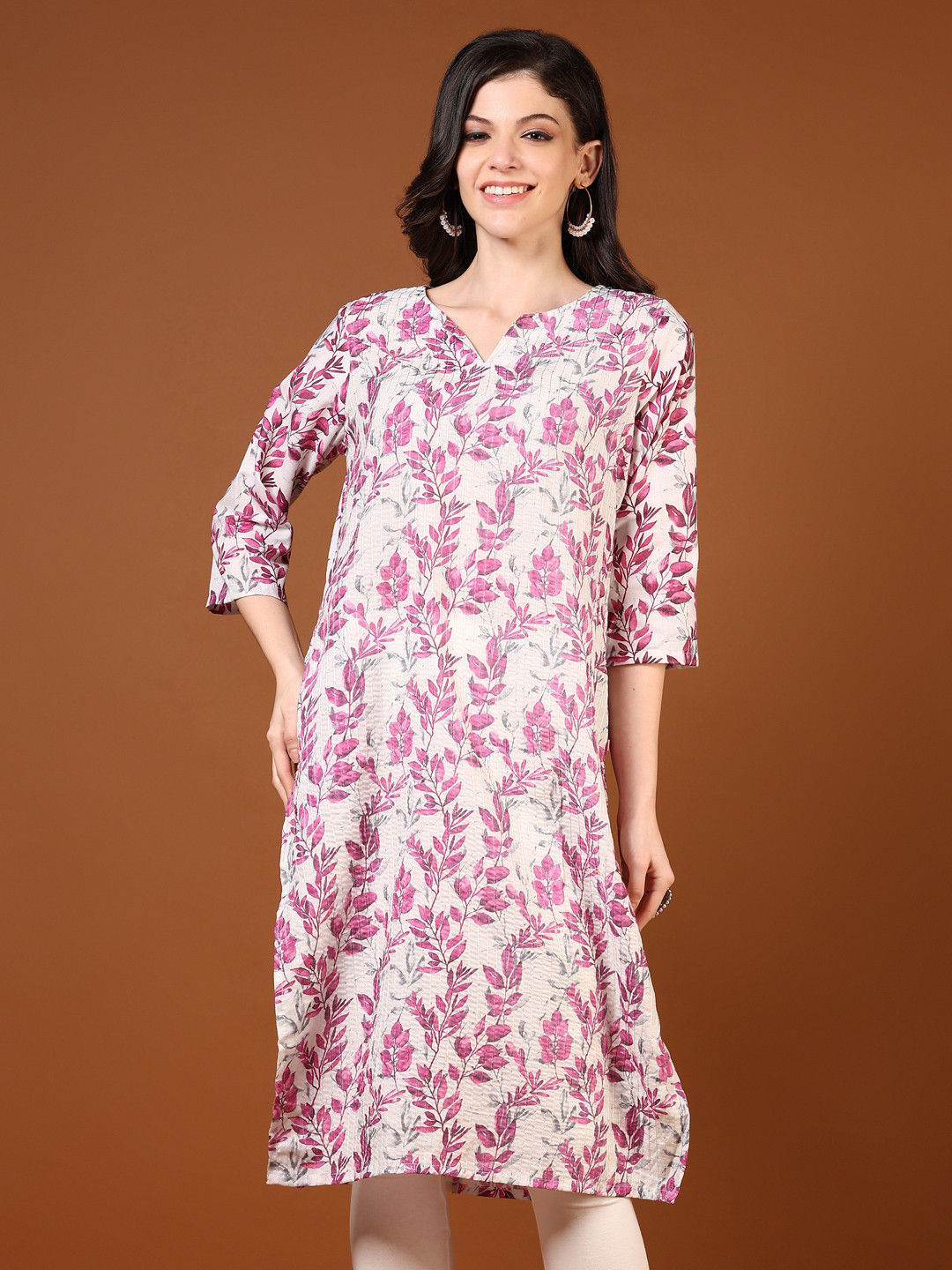 

V-Mart Women Floral Printed Thread Work Kurta, Off white