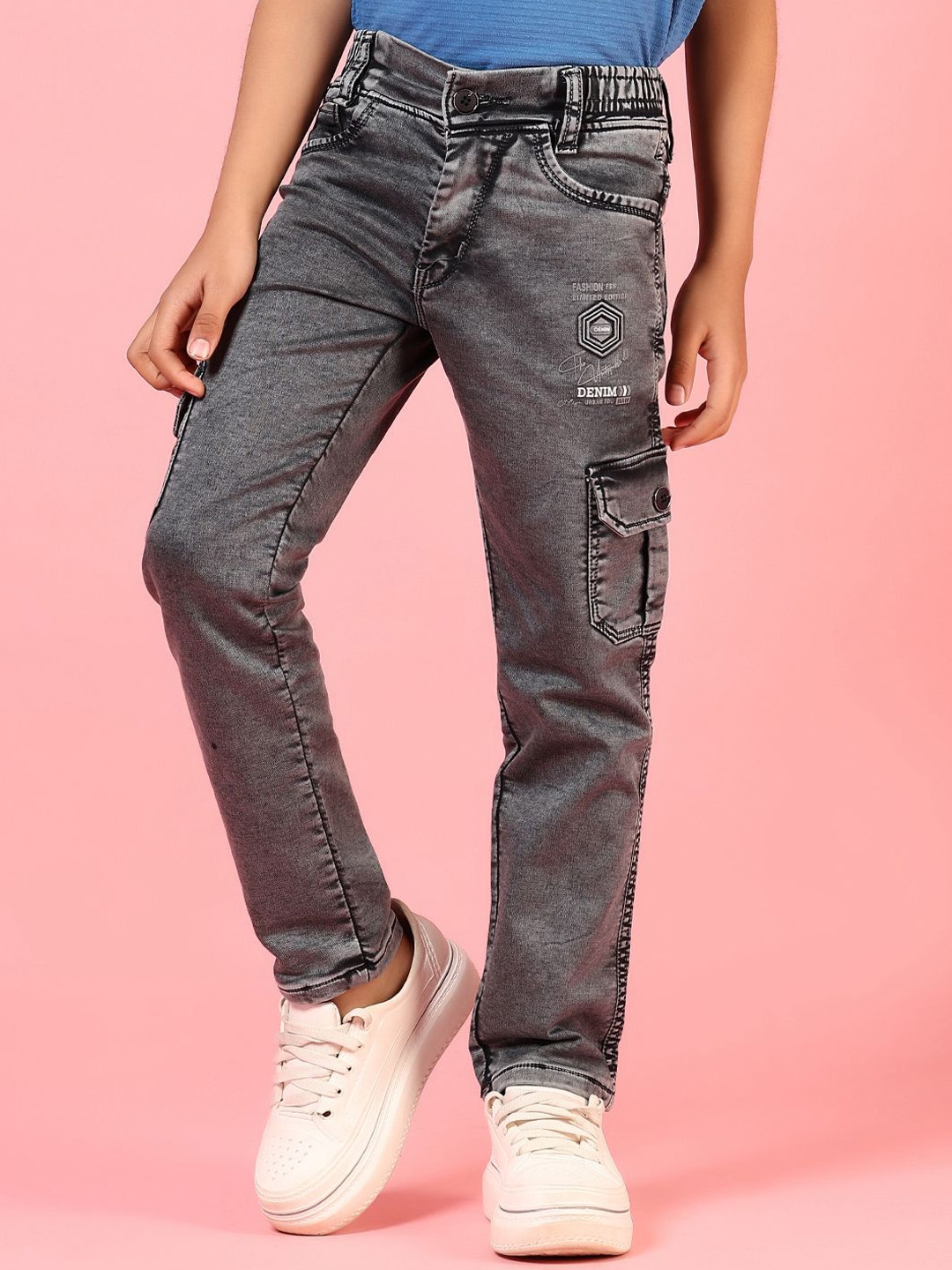 

V-Mart Boys Light Fade Jeans, Green