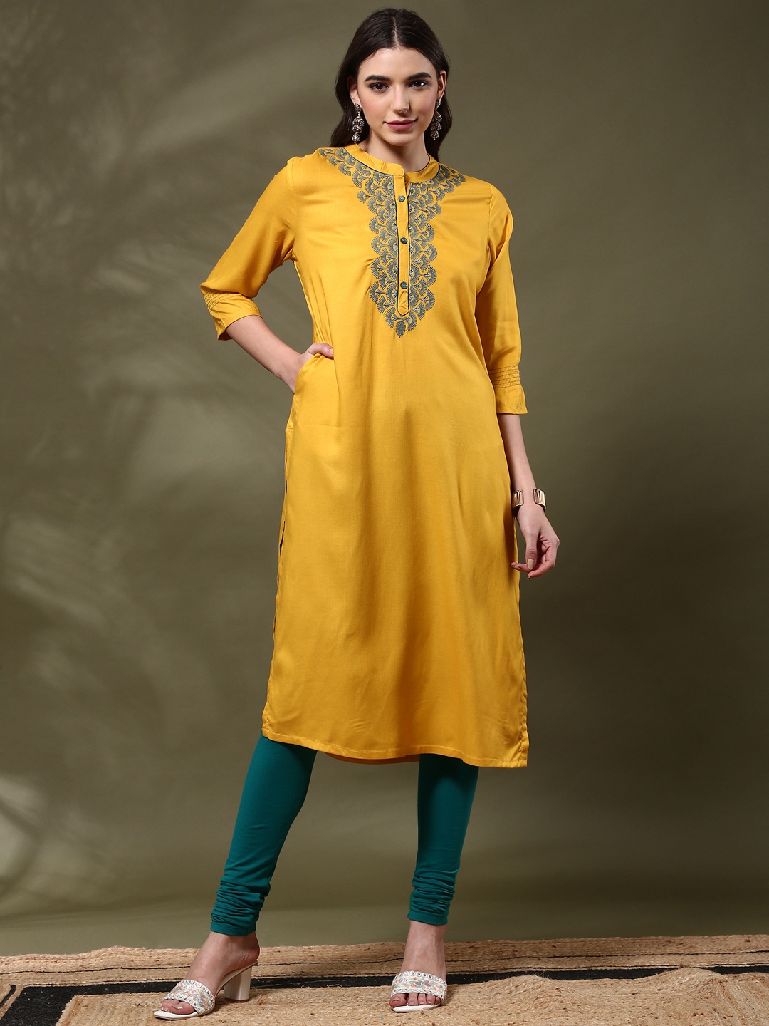 

Alena Women Kurta, Yellow