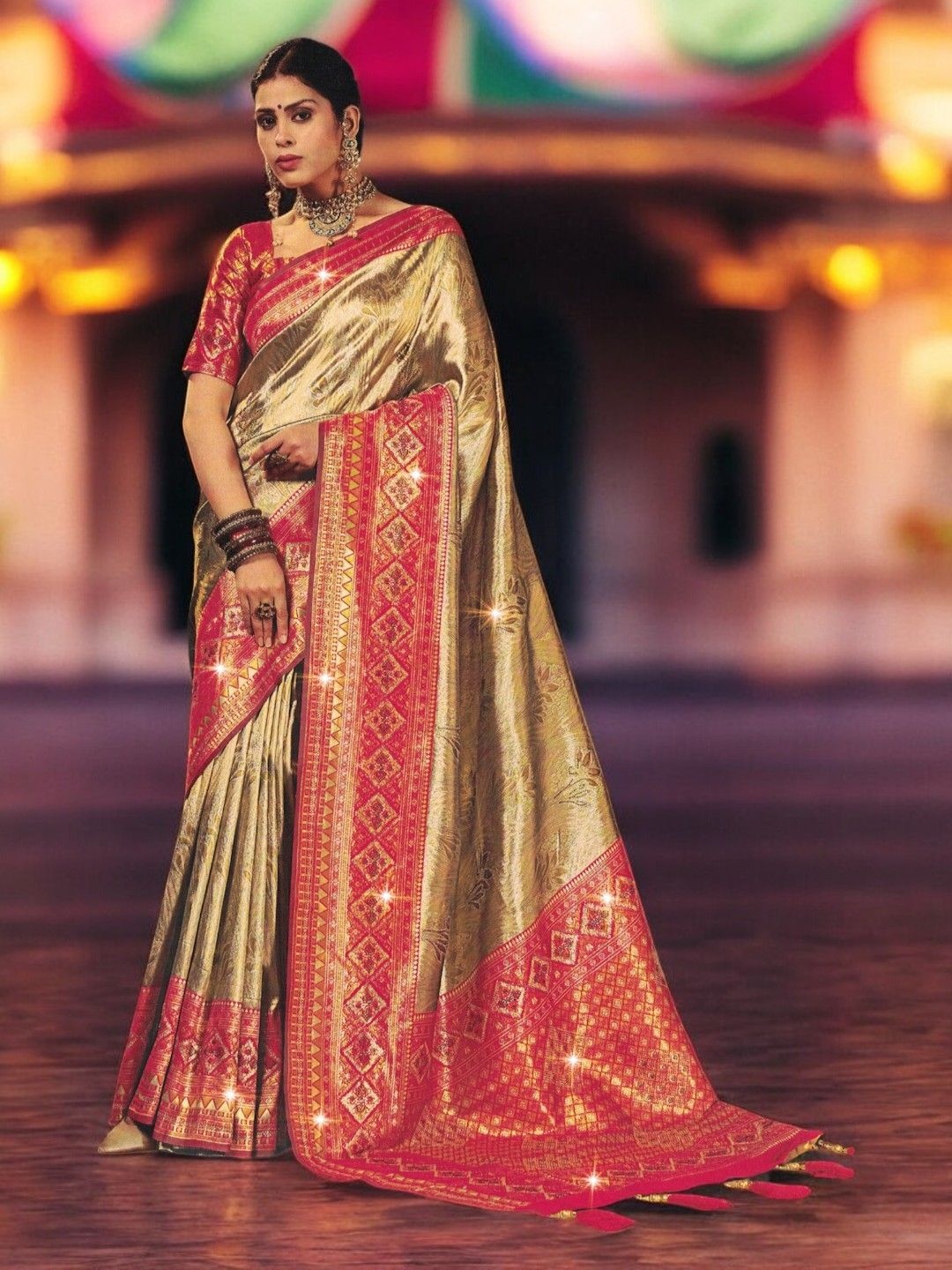 

SHOPPKEE Woven Design Zari Silk Blend Banarasi Saree, Gold