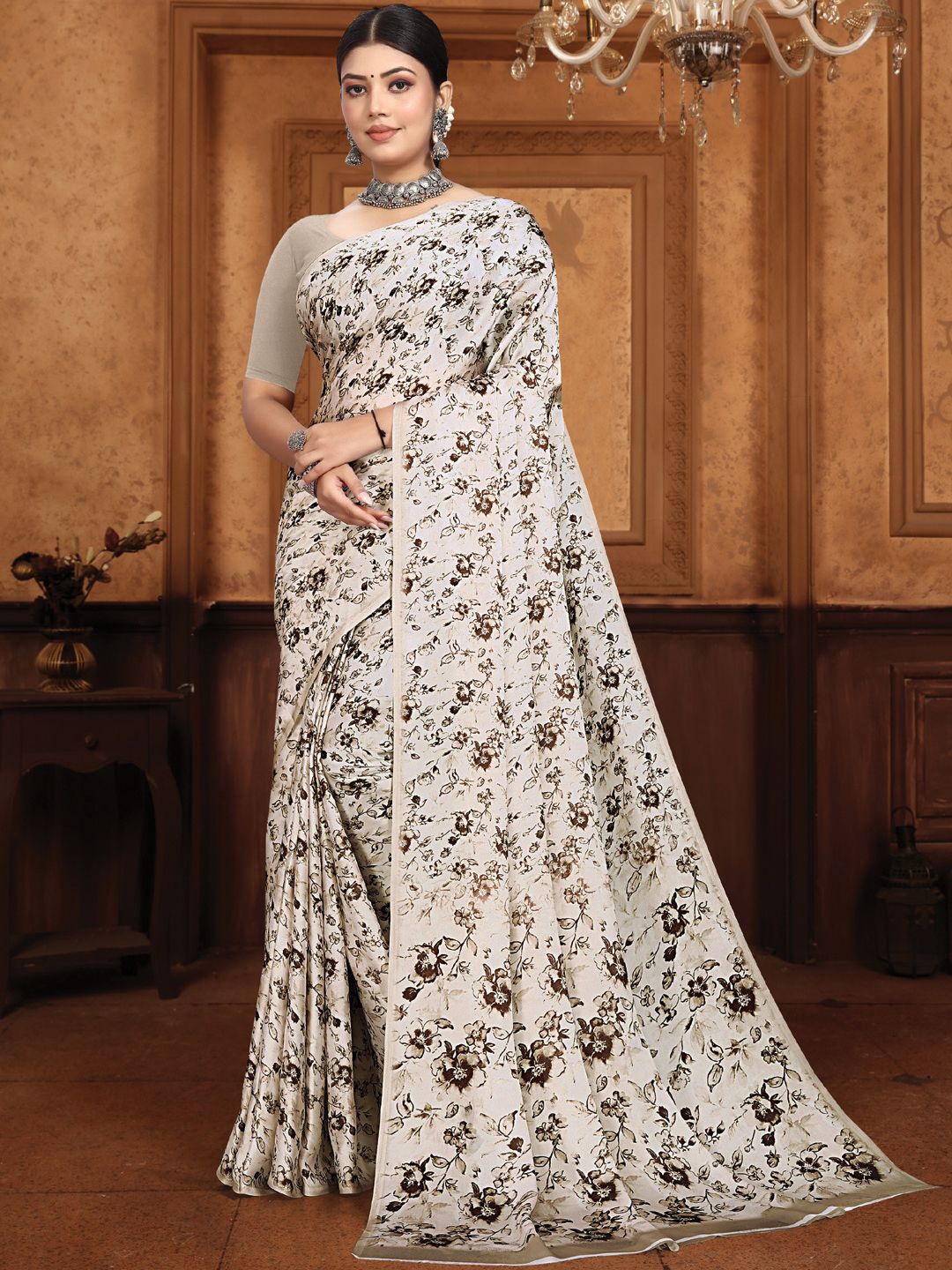 

LeeliPeeri Designer Floral Satin Saree, White