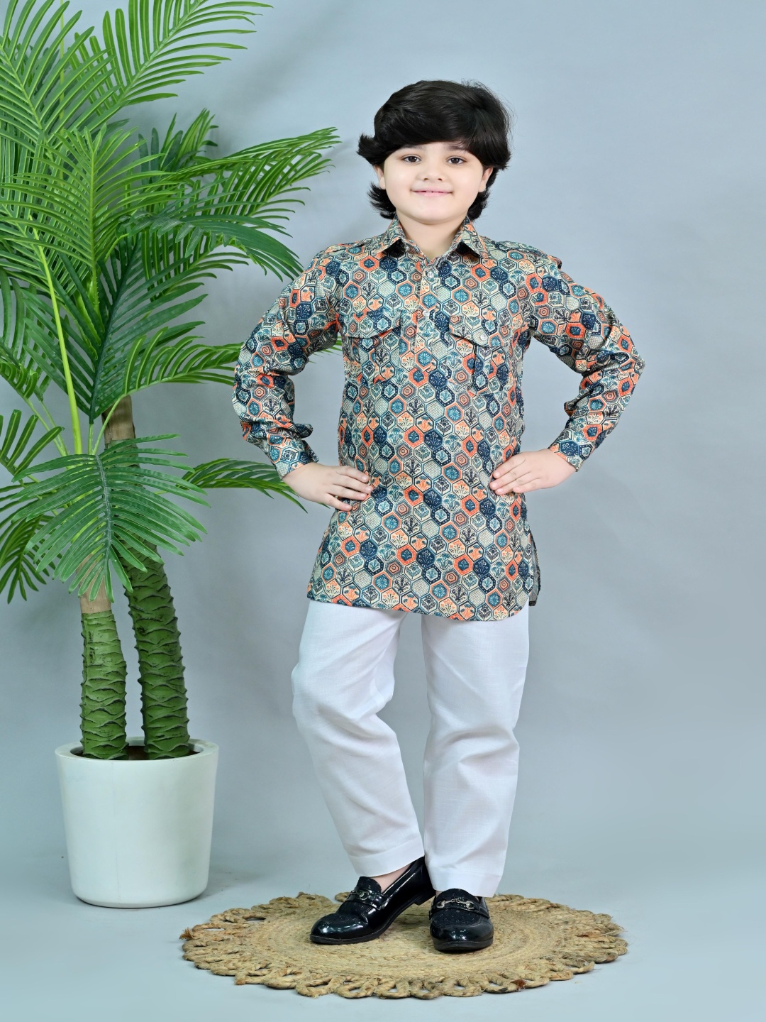 

ahhaaaa Boys Floral Printed Regular Thread Work Kurta with Pyjamas, Teal