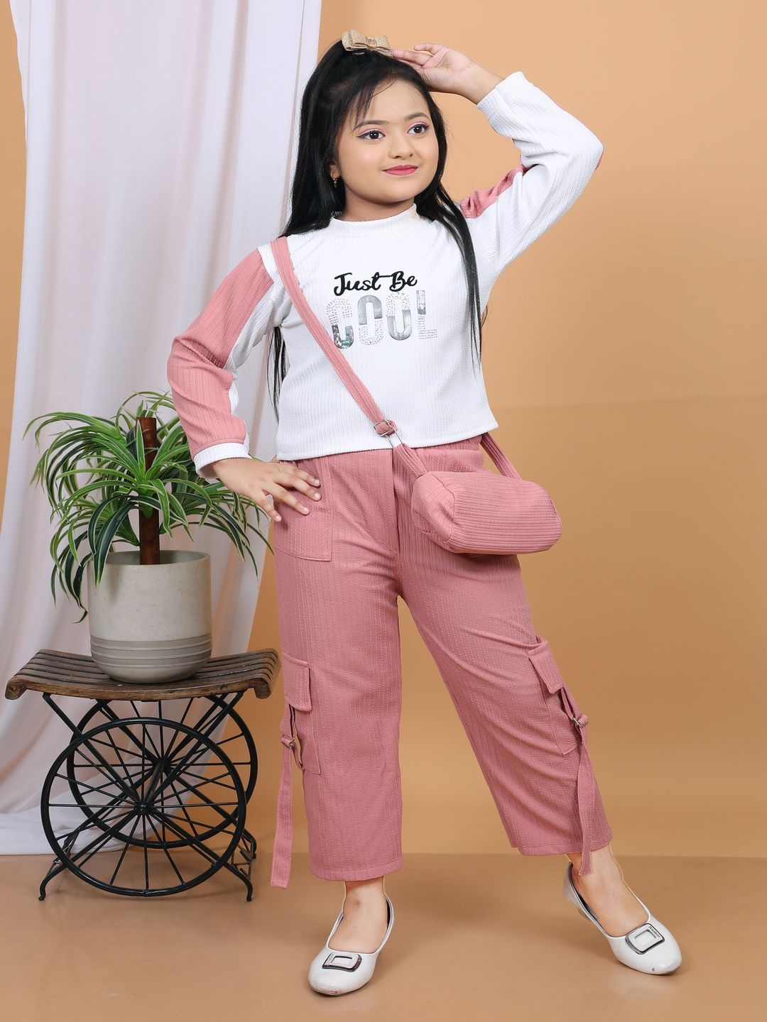 

NEWSIFA Girls Printed Round Neck T-shirt With Trouser, White