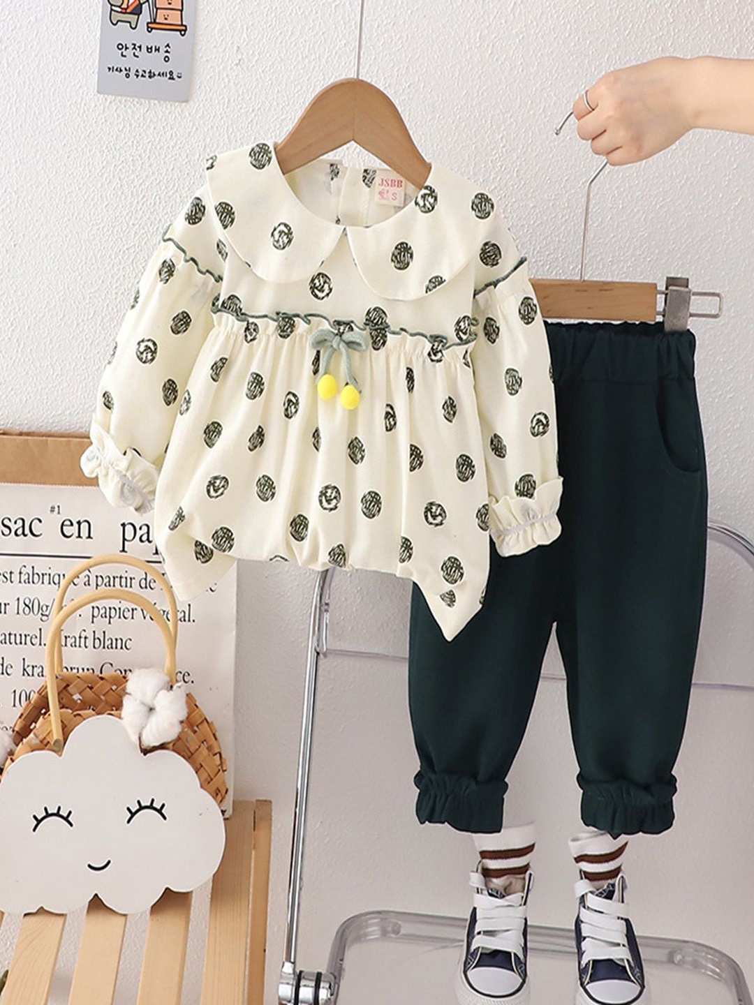 

BAESD Girls Printed Peter Pan Collar Pure Cotton Top With Jogger, Green