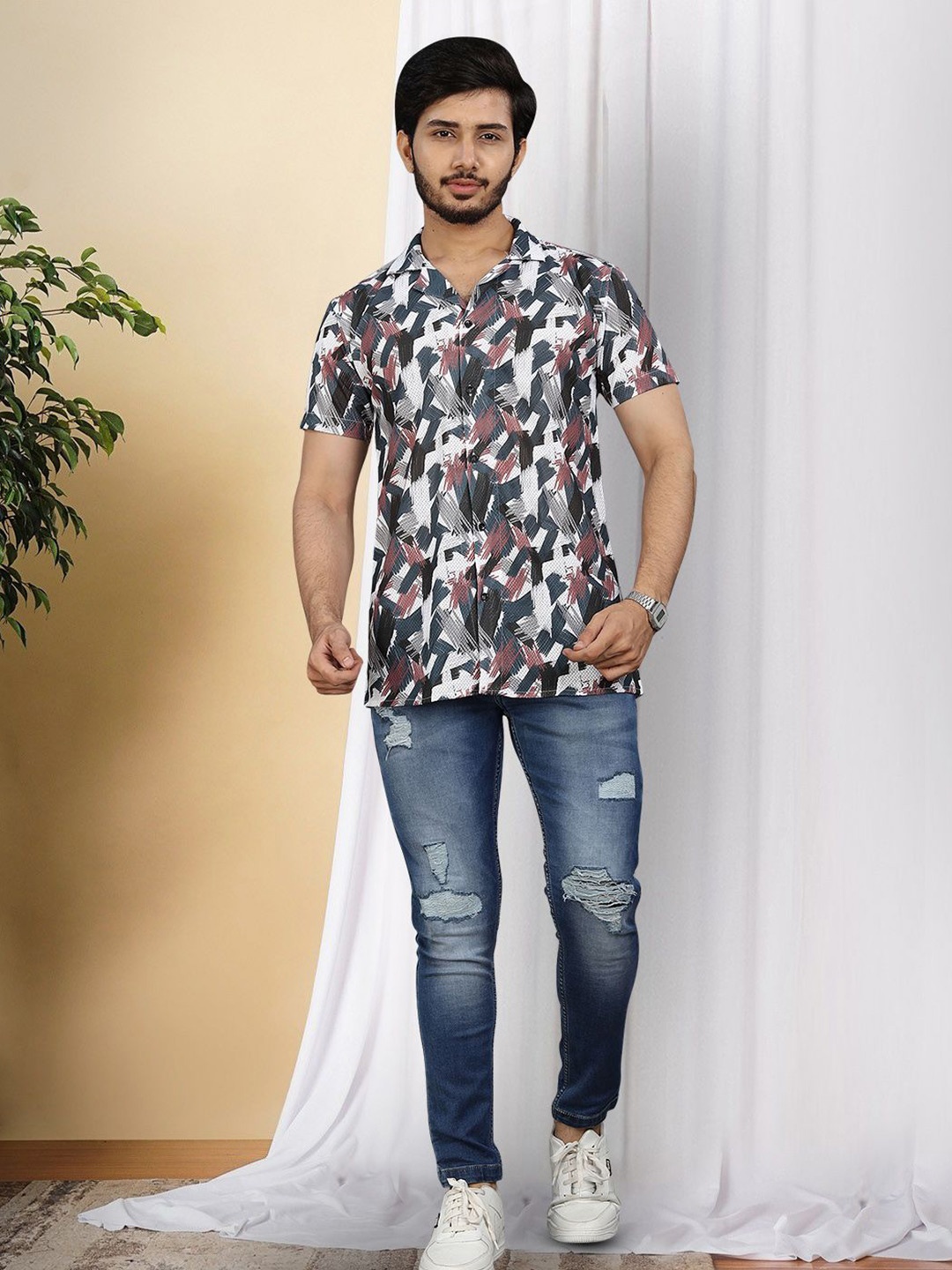 

Moda Rapido Men Original Opaque Printed Casual Shirt, Multi