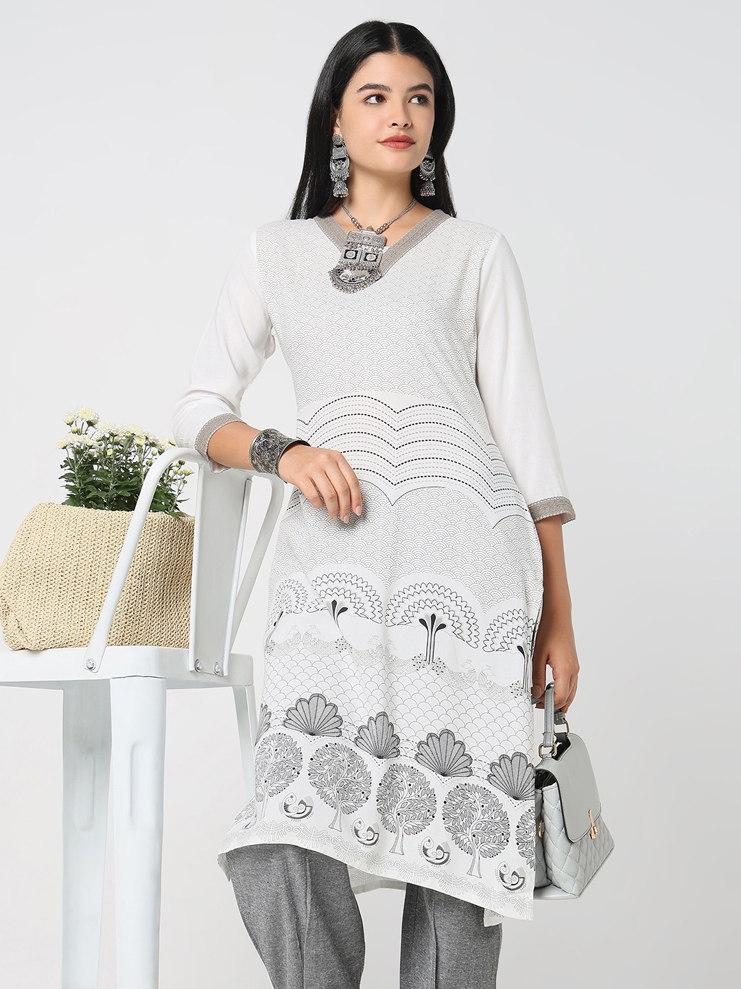 

R&B Women Ethnic Motifs Embroidered Thread Work Kurta, White