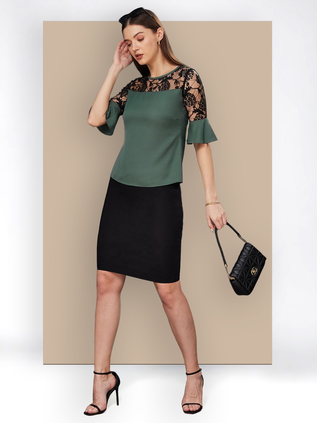 

Chemistry Crepe Top, Green
