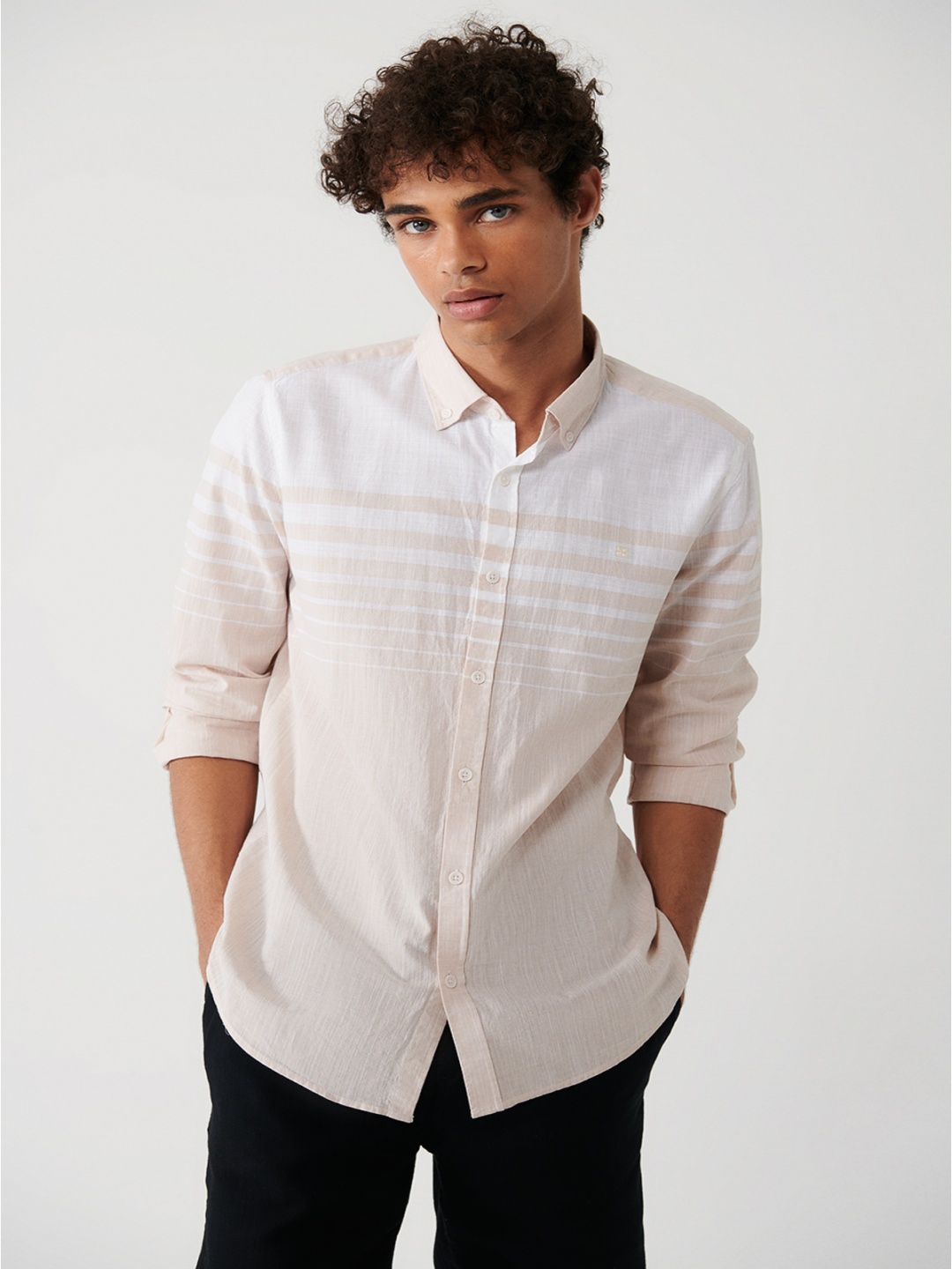 

AVVA Men Horizontal Stripes Opaque Striped Casual Shirt, Na
