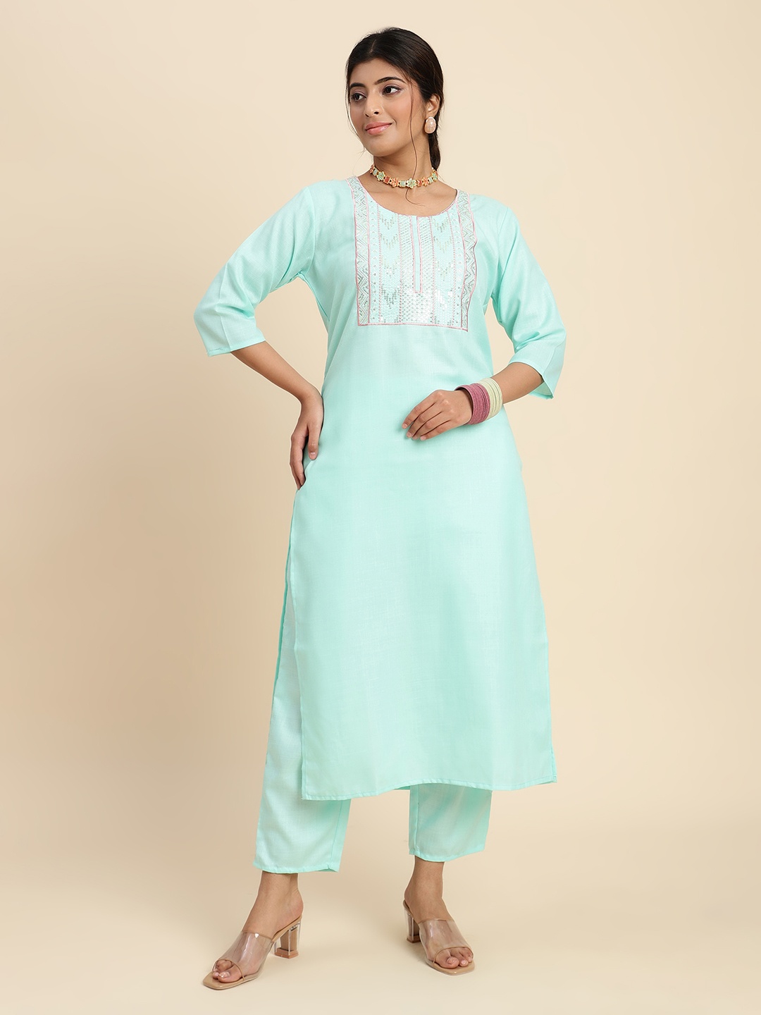 

DIVASTRI Women Embroidered Regular Kurta with Trousers, Blue