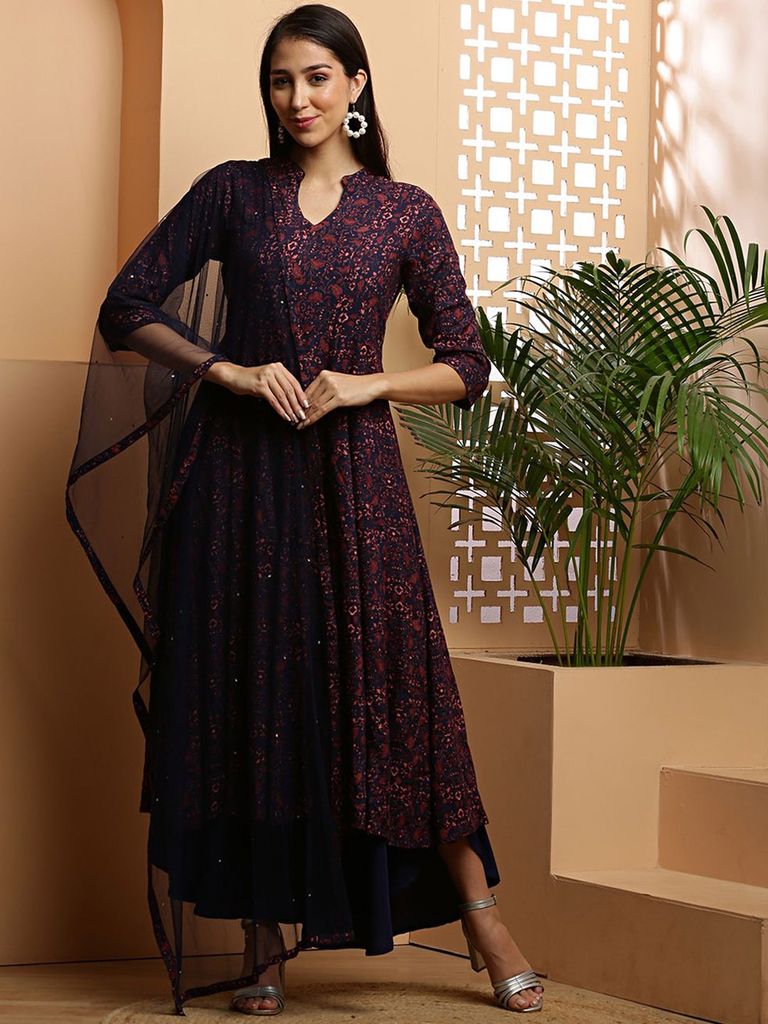 

DEGE Floral Printed Keyhole Neck Anarkali Kurta, Black