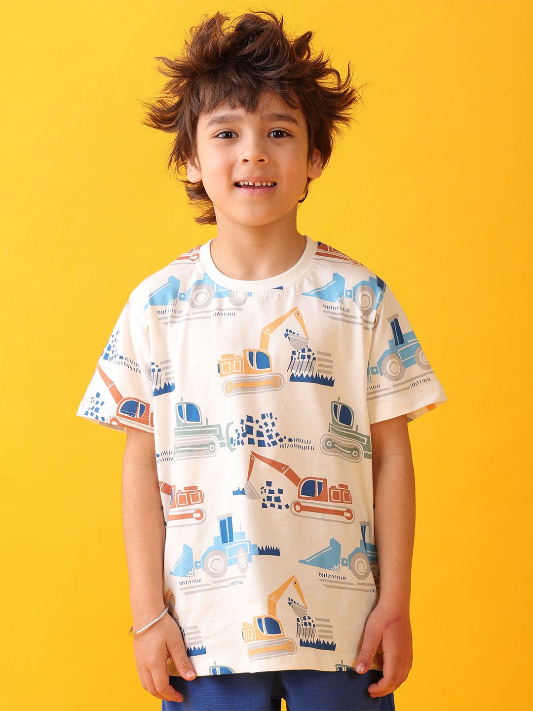 

Anthrilo Boys Floral Printed Pockets T-shirt, White