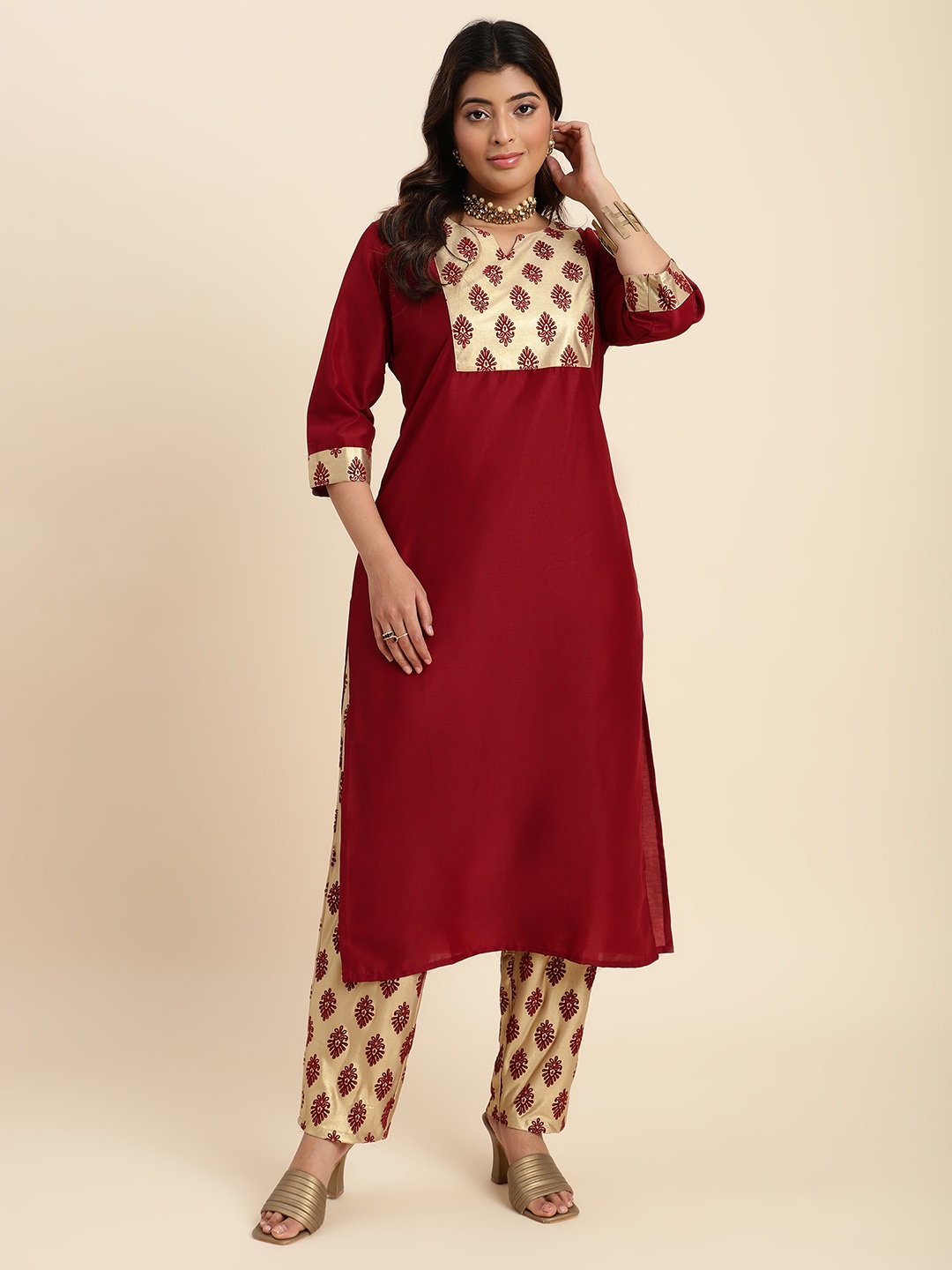 

DIVASTRI Women Floral Regular Kurta with Trousers, Maroon