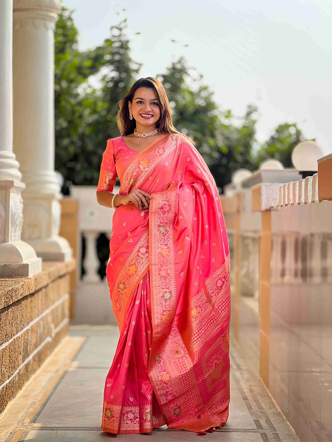 

ZIBLON Woven Design Zari Pure Silk Banarasi Saree, Peach