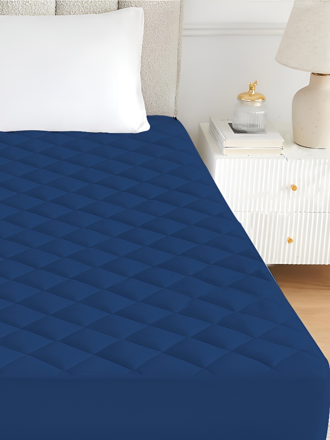 

Star Weaves Blue Cotton Water Resistant Mattress Protector